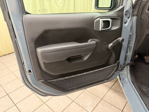 Used 2024 Jeep Wrangler Sport AWD/4WD image 25