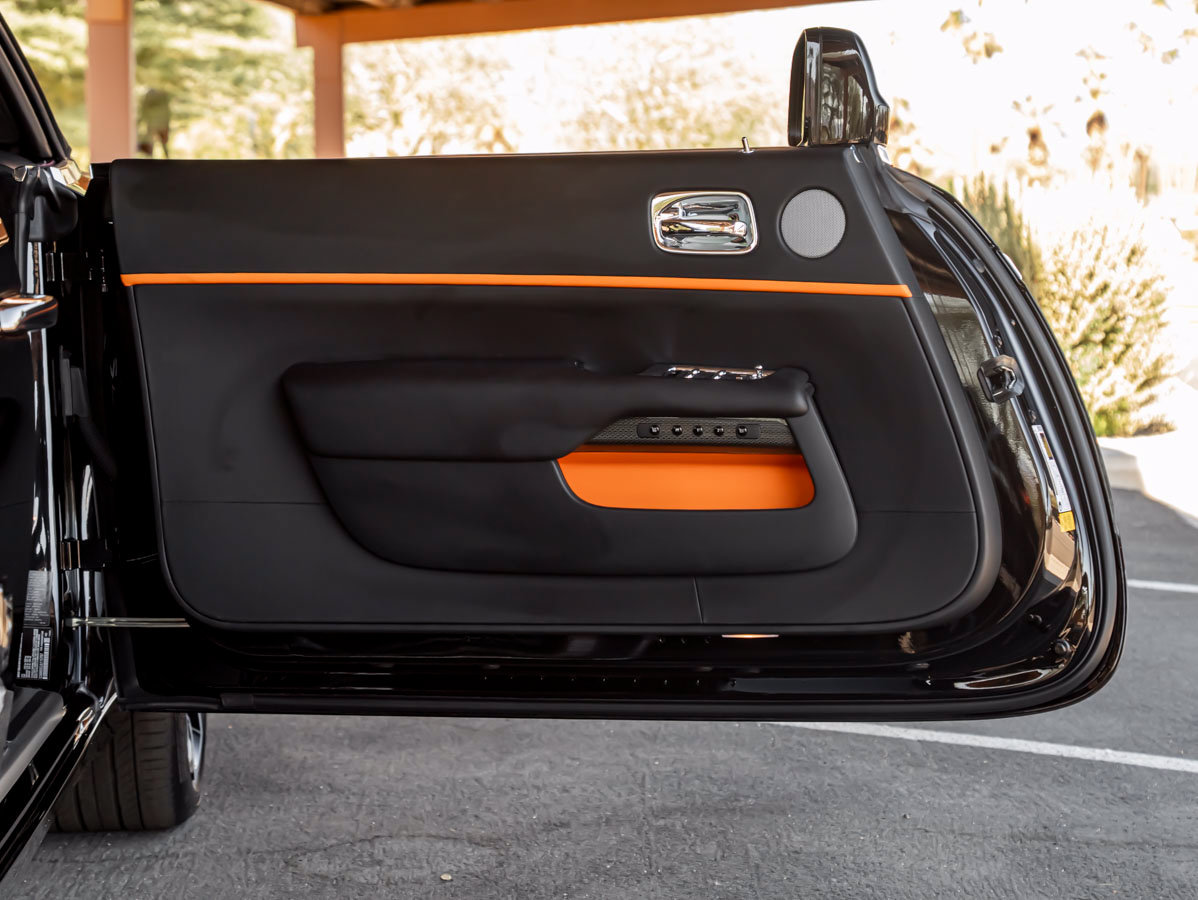 Certified 2018 Rolls-Royce Dawn RWD image 11