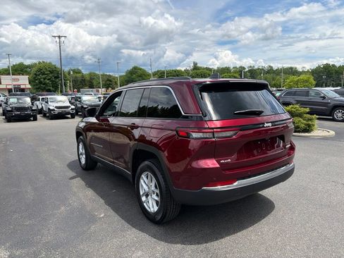 Used 2025 Jeep Grand Cherokee Laredo X w/ Luxury Tech Group I AWD/4WD image 6