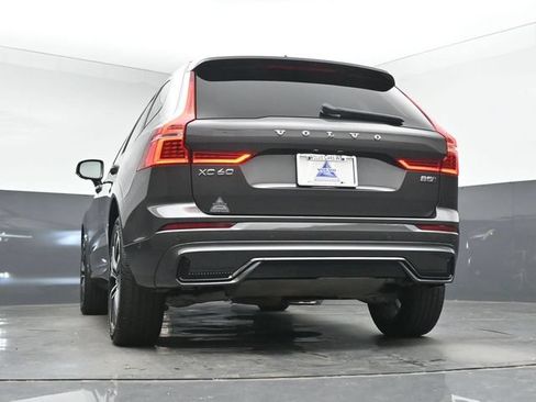 Used 2023 Volvo XC60 B5 Plus w/ Climate Package AWD/4WD image 40