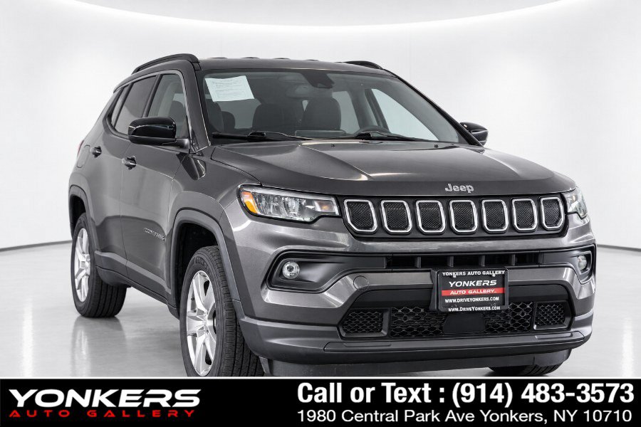 Used 2022 Jeep Compass Latitude AWD/4WD image 4