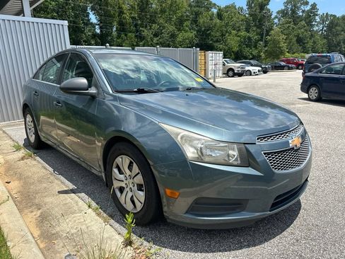 Used 2012 Chevrolet Cruze LS FWD image 1