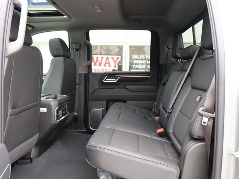New 2026 GMC Sierra 2500 Denali w/ Denali Reserve Package AWD/4WD image 29