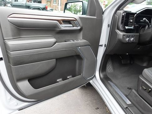Used 2024 GMC Sierra 1500 Elevation AWD/4WD image 16