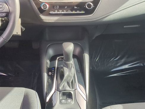 Used 2022 Toyota Corolla SE image 23