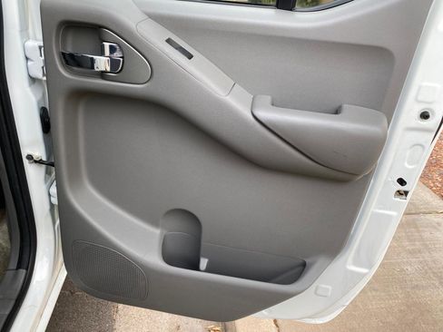 Used 2017 Nissan Frontier SV w/ SV Value Truck Package image 37