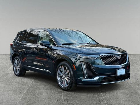 Used 2024 Cadillac XT6 Premium Luxury w/ Technology Package image 9