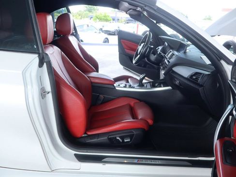 Used 2016 BMW M235i Convertible RWD image 33