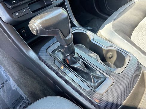 Used 2018 Chevrolet Colorado Z71 image 16