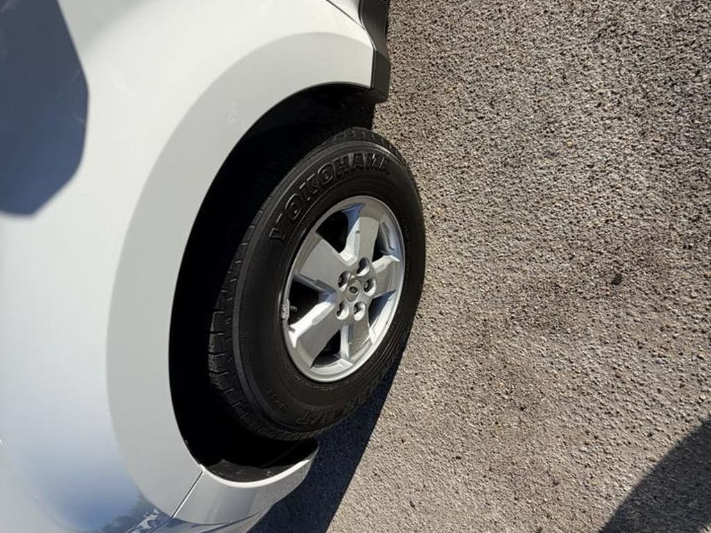 Used 2008 Ford Escape XLT FWD image 8