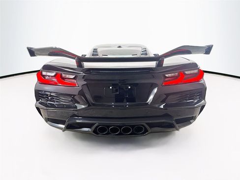 Used 2023 Chevrolet Corvette Z06 RWD image 23
