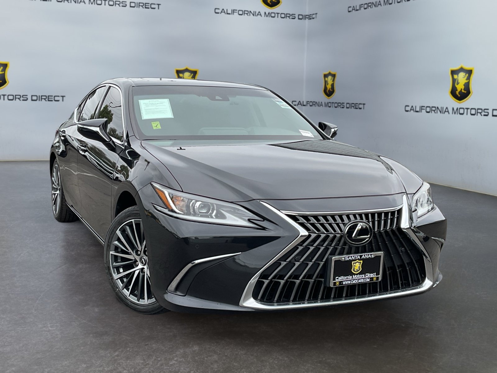 Used 2024 Lexus ES 300h w/ Premium Package FWD image 3