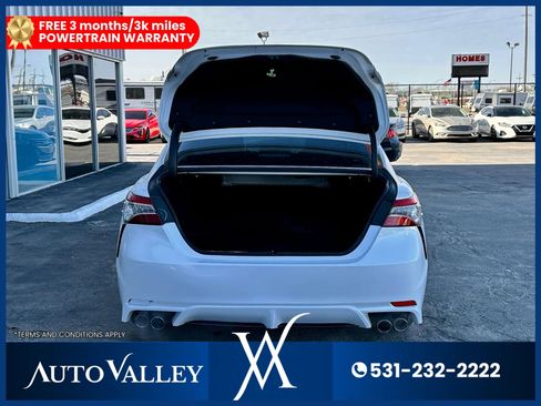 Used 2019 Toyota Camry XSE image 37