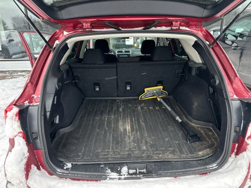 Used 2018 Subaru Outback 2.5i Premium image 9