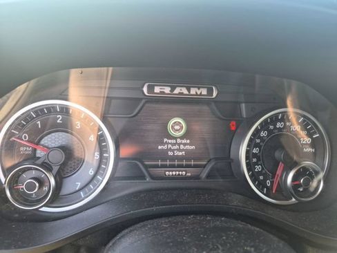 Used 2022 RAM 1500 Laramie AWD/4WD image 6