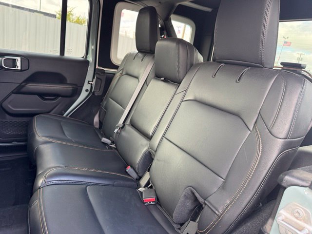 Used 2024 Jeep Wrangler Unlimited Sahara w/ Technology Group AWD/4WD image 11