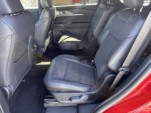 Used 2026 Ford Explorer ST w/ Sun And Sound Package AWD/4WD image 11