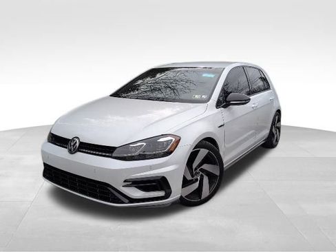 Used 2018 Volkswagen Golf R 4-Door image 2