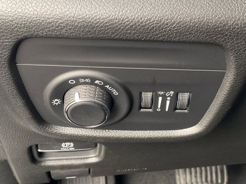 New 2025 Jeep Grand Cherokee L Altitude image 26