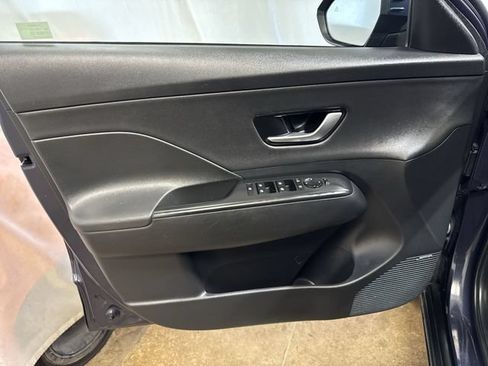 Used 2024 Hyundai Kona Limited AWD/4WD image 23