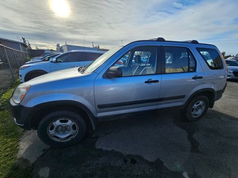 Used 2004 Honda CR-V LX image 5