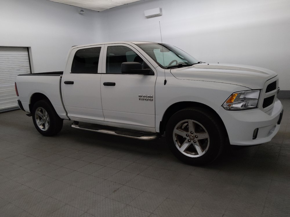 Used 2017 RAM 1500 Express w/ Express Value Package AWD/4WD image 11