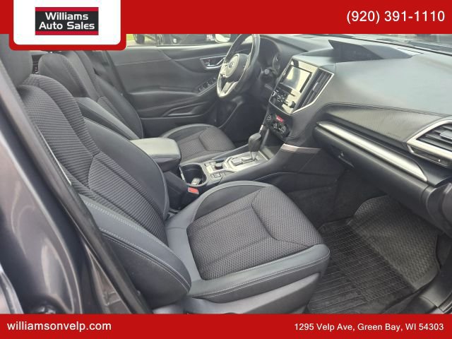 Used 2022 Subaru Forester Premium AWD/4WD image 16