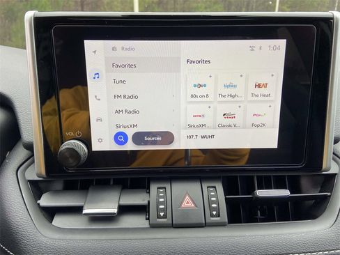 Used 2024 Toyota RAV4 XLE Premium image 23