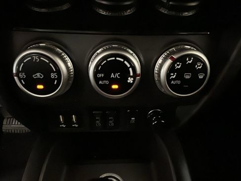 Used 2025 Mitsubishi Outlander Sport LE AWD/4WD image 24