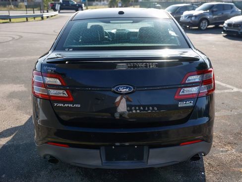 Used 2013 Ford Taurus SHO image 5