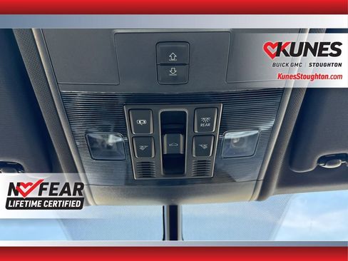 Used 2021 Volkswagen Atlas Cross Sport SE w/ Panoramic Sunroof Package image 35