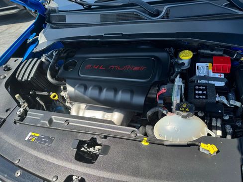 Used 2022 Jeep Compass Limited image 16