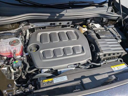 New 2026 Volkswagen Tiguan SEL R-Line image 30