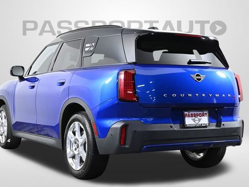 Used 2025 MINI Cooper Countryman S w/ Comfort Package Max image 6