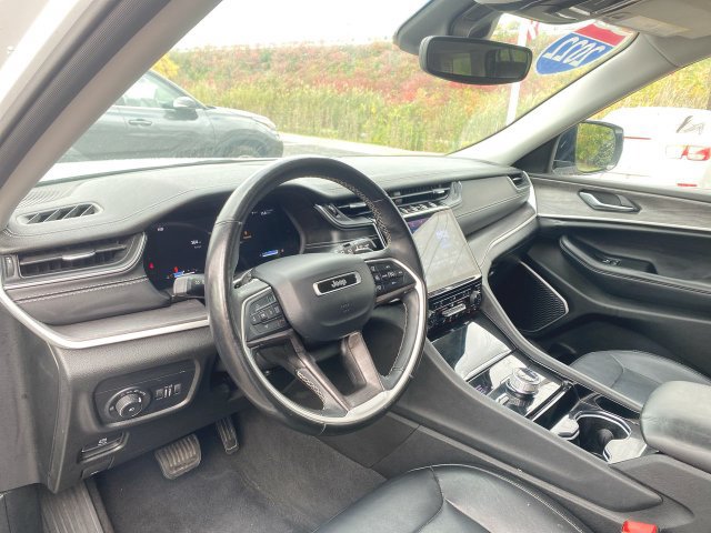 Used 2022 Jeep Grand Cherokee L Limited AWD/4WD image 10