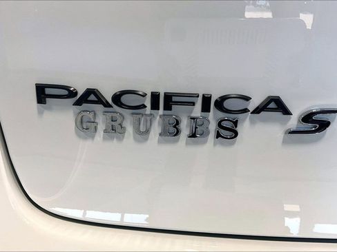 New 2026 Chrysler Pacifica Limited w/ S Appearance Package image 41