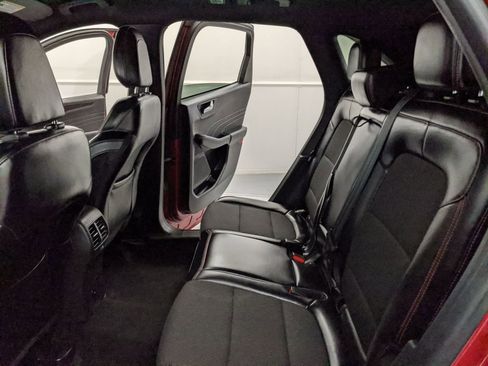 Certified 2024 Ford Escape ST-Line image 18