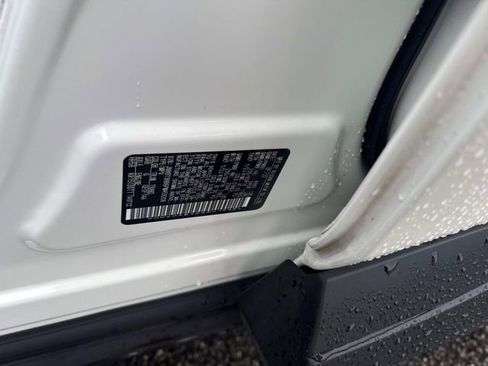 Used 2023 Nissan Rogue SV image 19