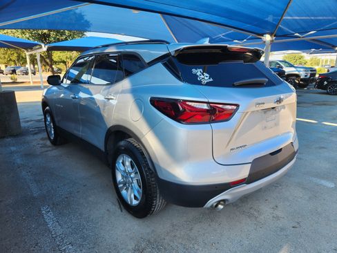 Used 2022 Chevrolet Blazer LT FWD image 3