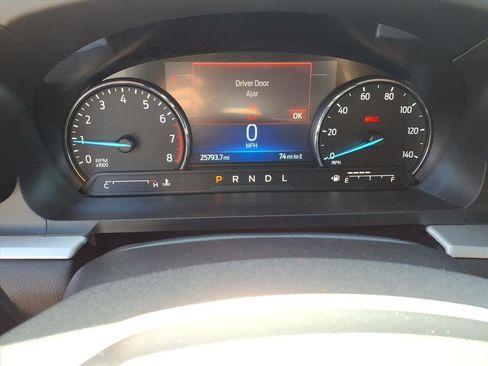 Used 2023 Ford Explorer XLT AWD/4WD image 27