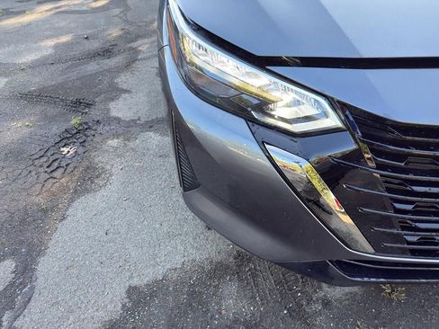 New 2025 Nissan Sentra SR image 10