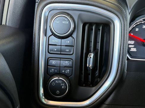 Used 2022 Chevrolet Silverado 1500 RST image 20