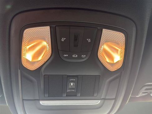 Used 2021 RAM 1500 Big Horn AWD/4WD image 36