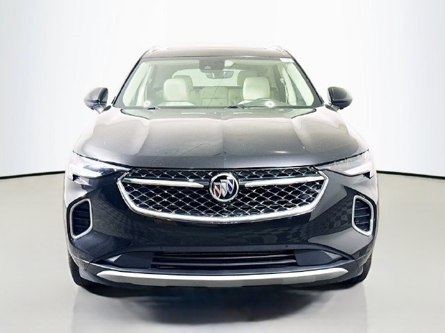 Used 2023 Buick Envision Avenir FWD image 2