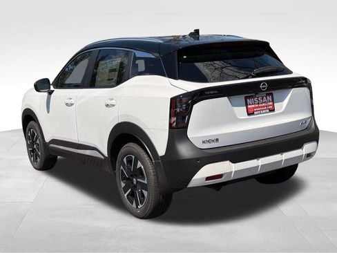 New 2026 Nissan Kicks SV w/ SV Premium Package AWD/4WD image 11