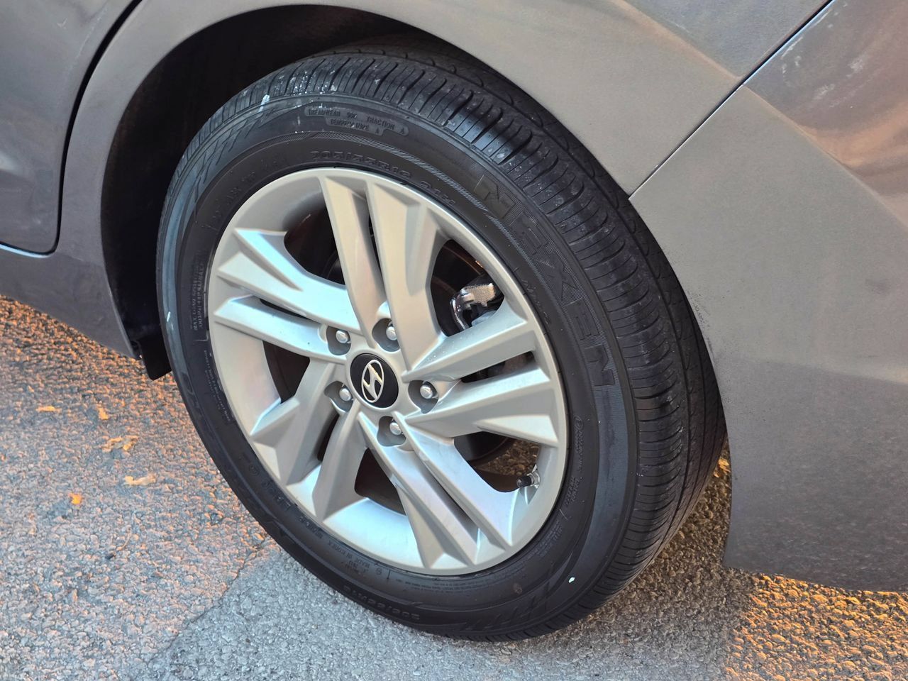Used 2019 Hyundai Elantra SEL w/ Cargo Package FWD image 8