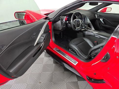 Used 2018 Chevrolet Corvette Grand Sport RWD image 17