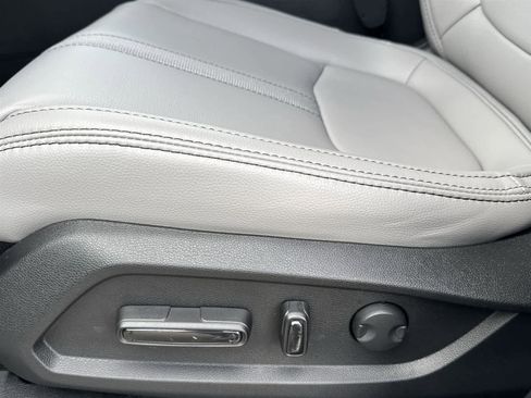 Certified 2025 Honda Pilot EX-L image 12