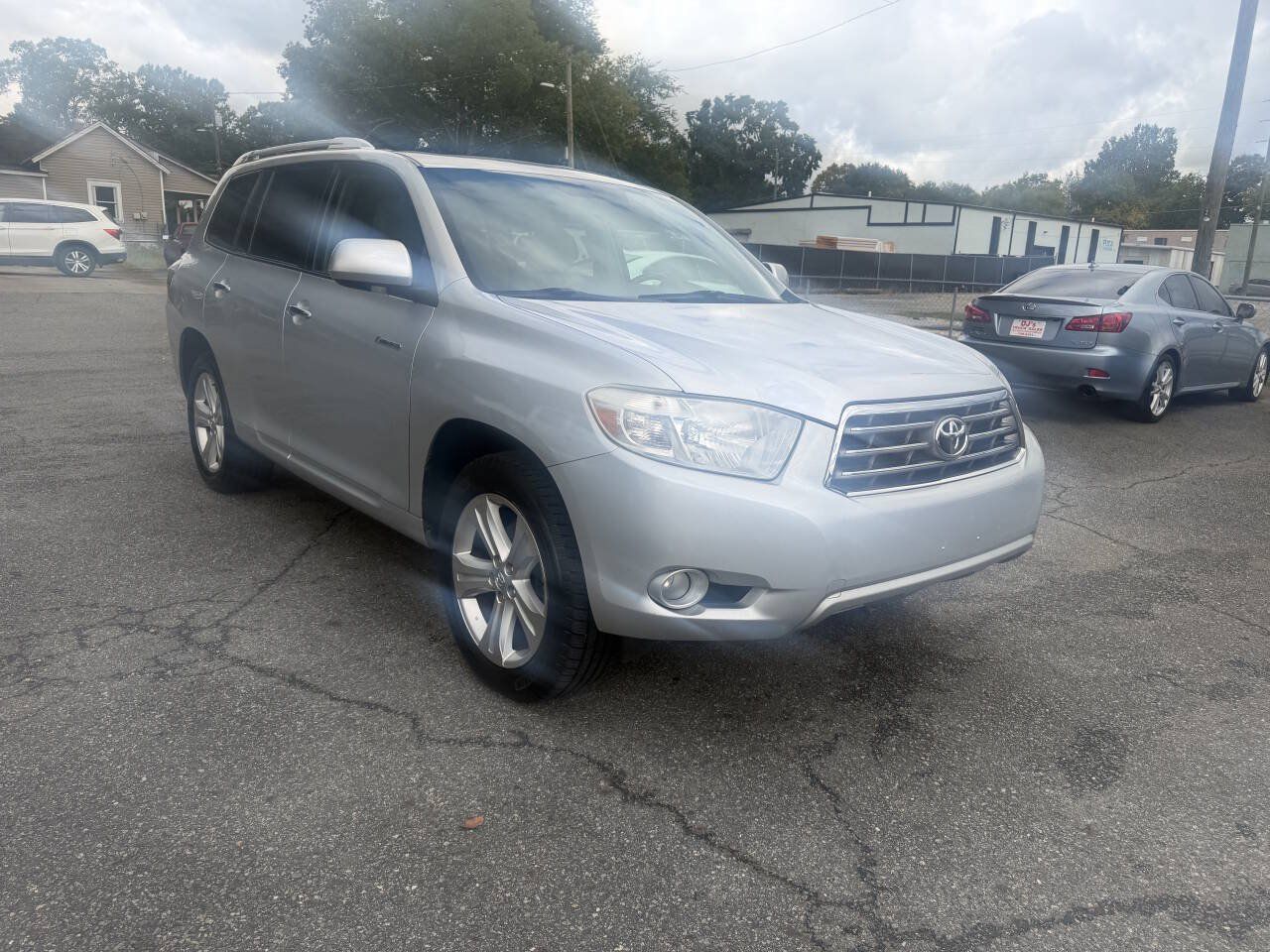 Used 2010 Toyota Highlander Limited w/ Extra Value Pkg 7 FWD image 9