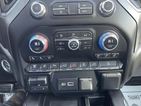 Used 2023 GMC Sierra 3500 Denali w/ Denali Ultimate Package image 29